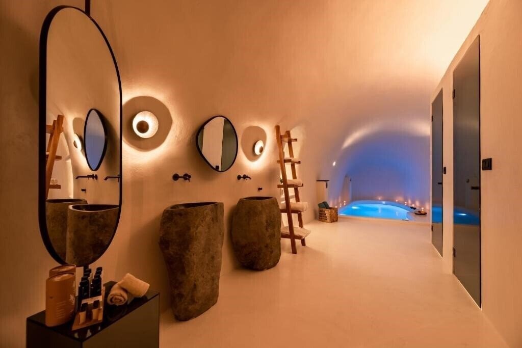Фотография Twenty One Suites 4*