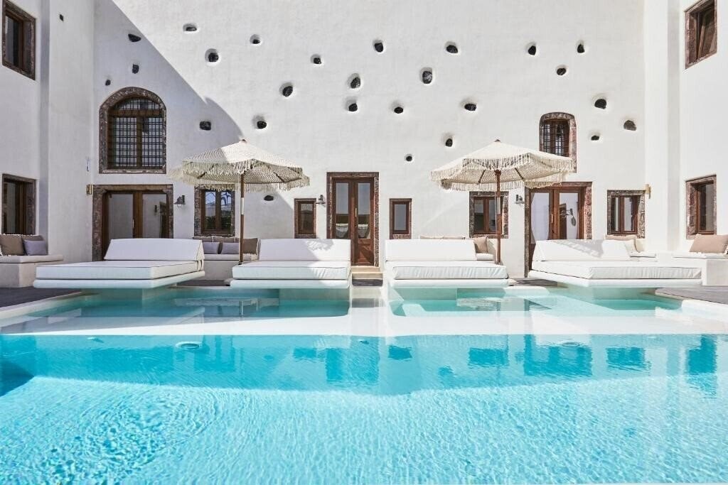 Готель Winery Hotel 1870 4*