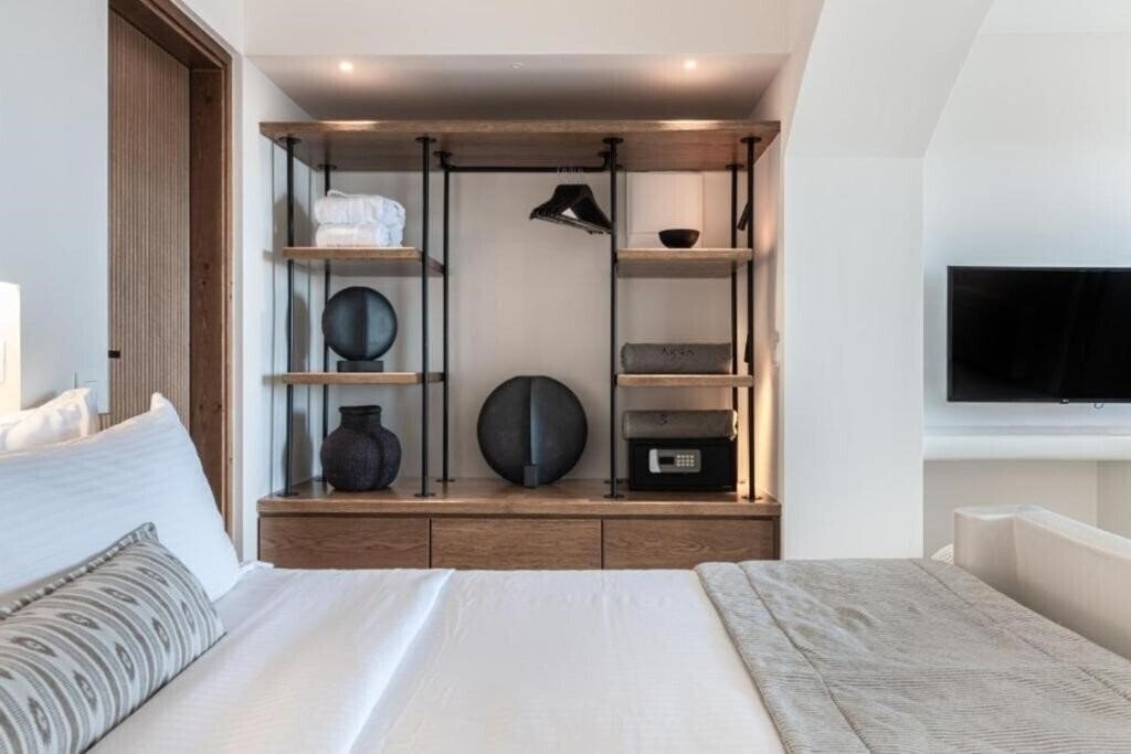 Картинка Akra Suites 3*