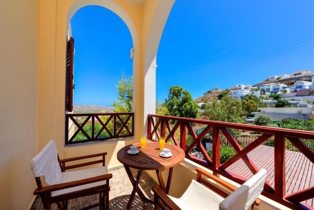 Фото Aspalathos Suites 3*