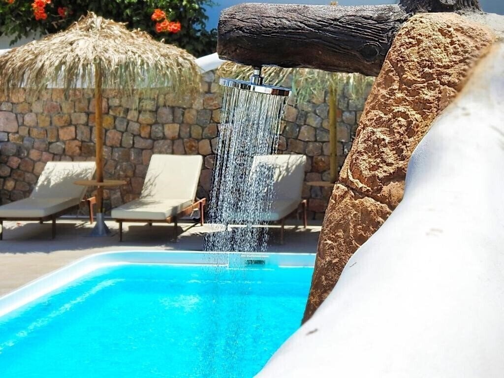 Готель Avraki 3*