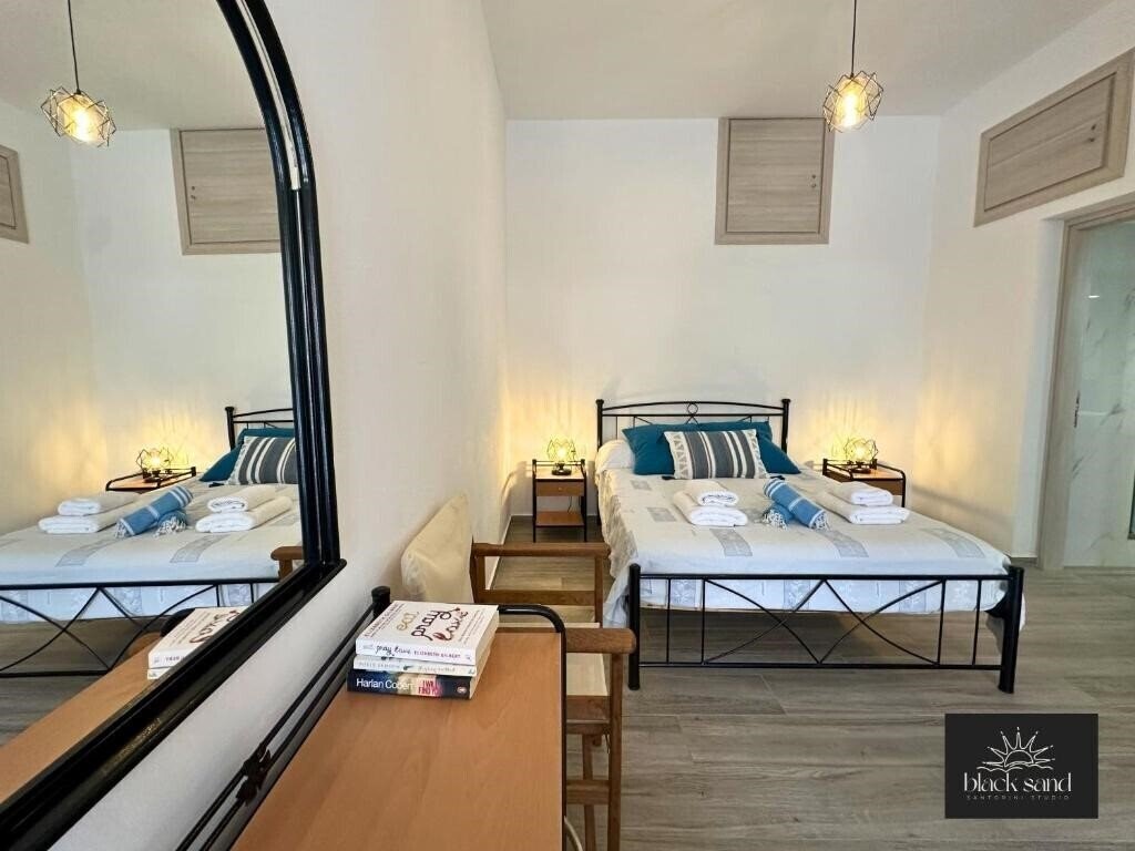 Фото Black Sand Apartments 3*