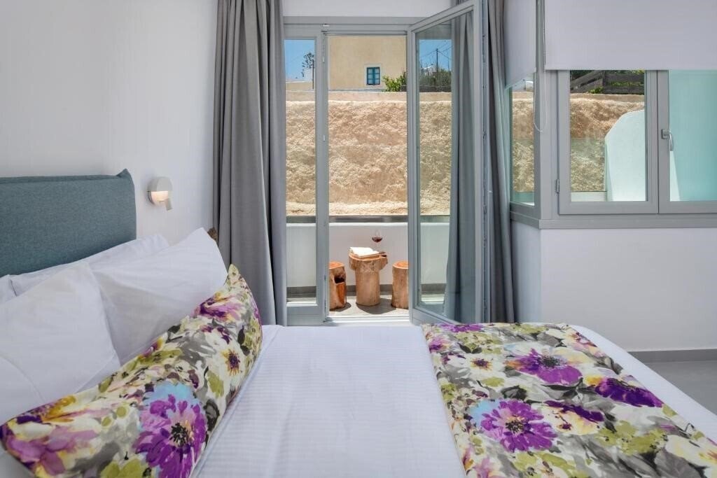 Фото Harmony Suites 3*