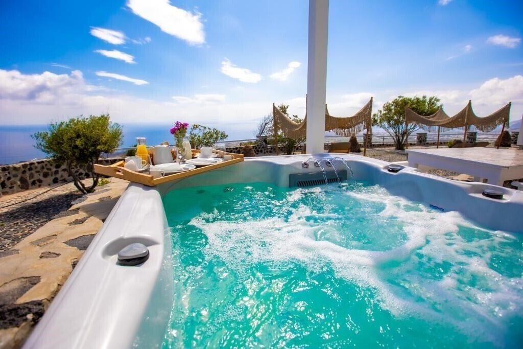 Отель Phaos Santorini Suites 3*