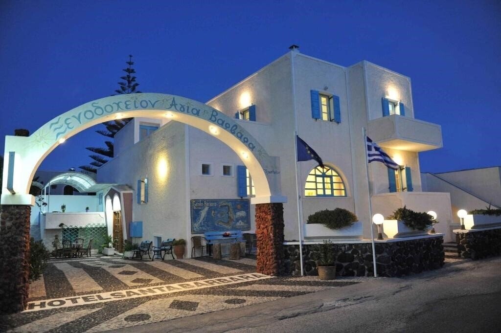 Готель Santa Barbara Hotel 3*
