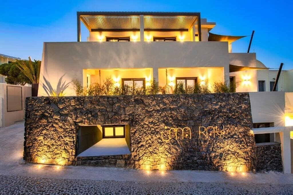 Готель Uma Ray Suites 3*