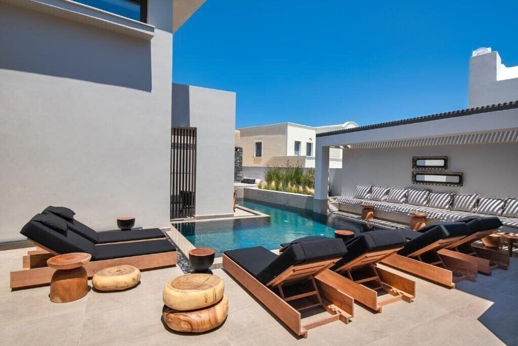 Фото Uma Ray Suites 3*