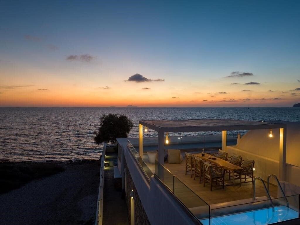 Фотография Aegean Melody Suites Santorini 3*