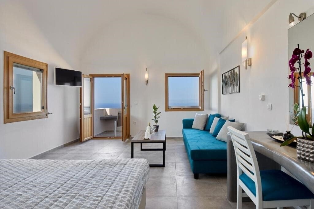 Зображення Alyvia Suites 3*