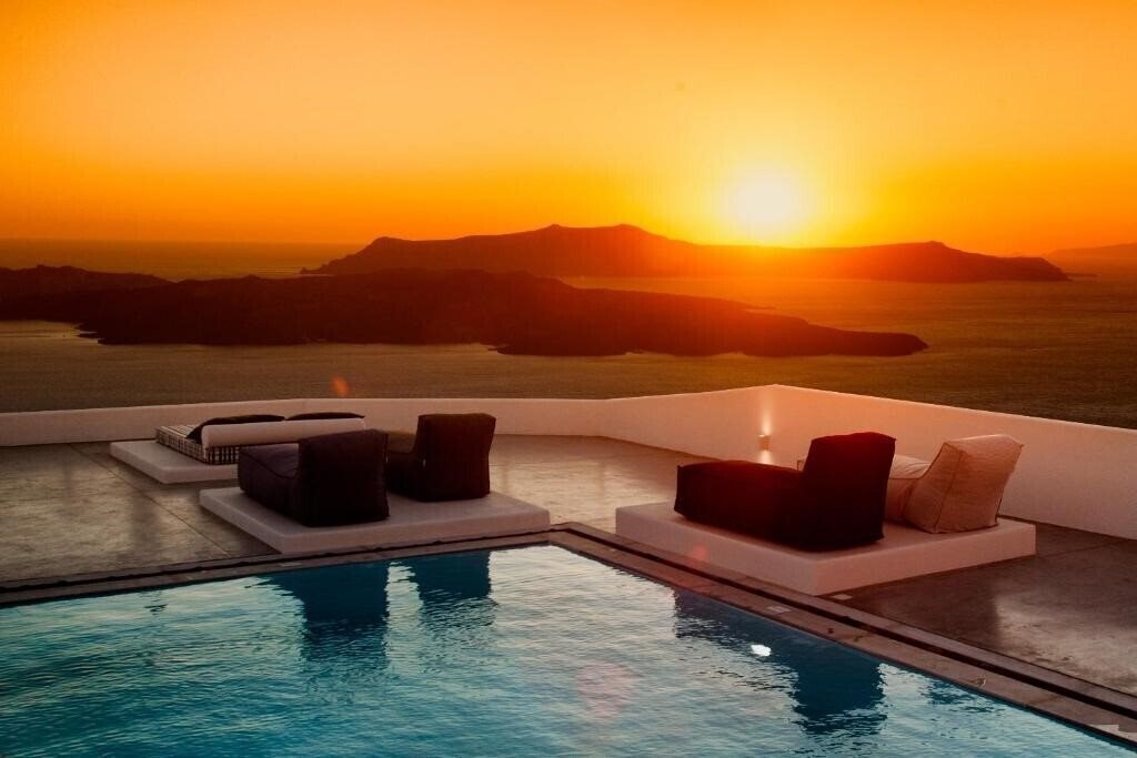 Отель Amity Suites - Adults Only 3*