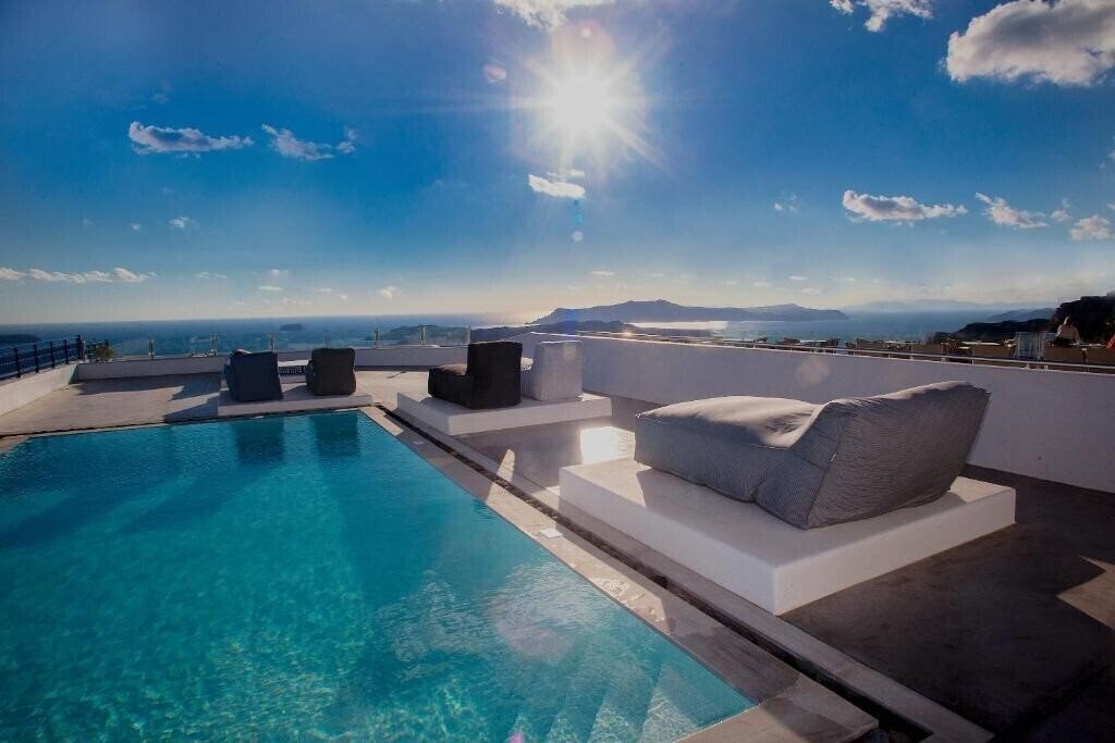 Фото Amity Suites - Adults Only 3*