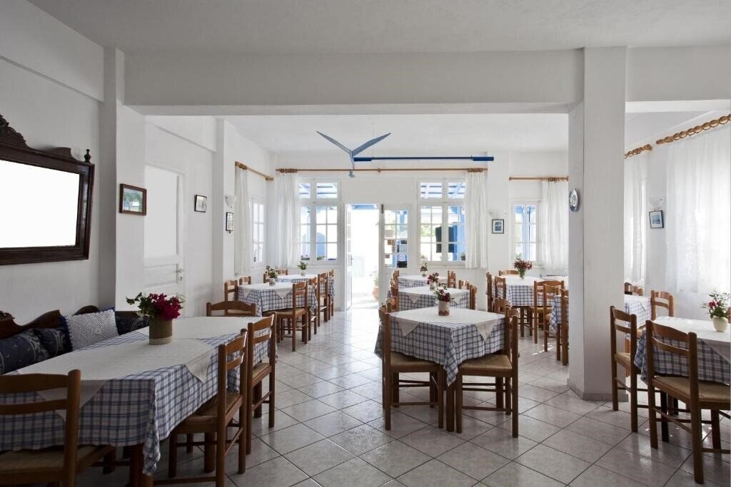Фотографія Ancient Thera Studios & Restaurant 3*