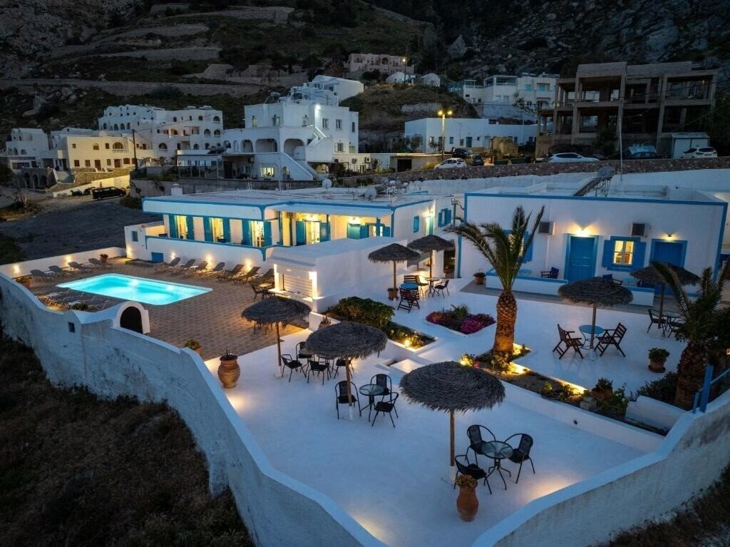 Фотография Ancient Thera Studios Kamari & Swimming Pool 3*