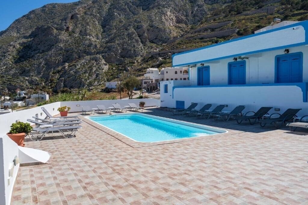 Картинка Ancient Thera Studios Kamari & Swimming Pool 3*