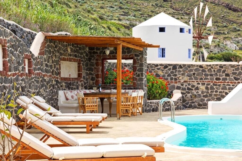 Фото Lilac Windmill Villa 3*