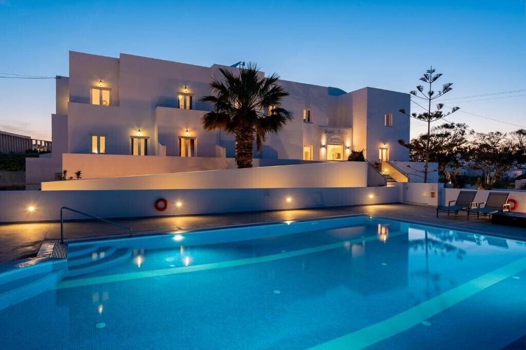 Готель Nikos Hotel Santorini 3*