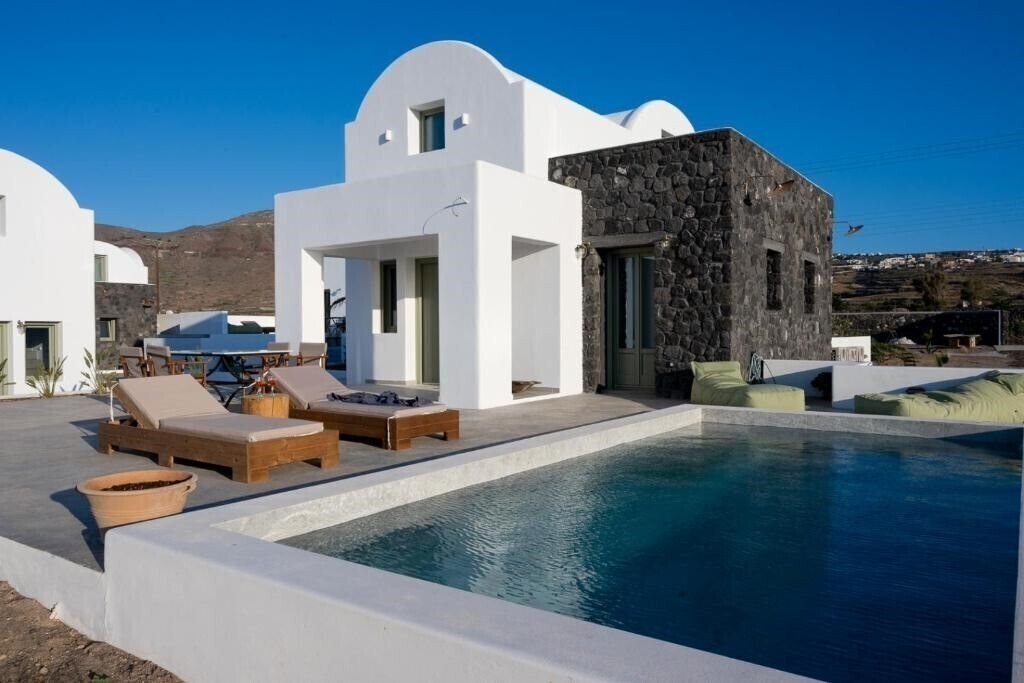 Отель Oia Kissiri - Private Pool Villas 3*