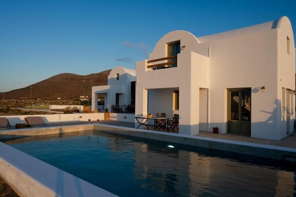 Картинка Oia Kissiri - Private Pool Villas 3*