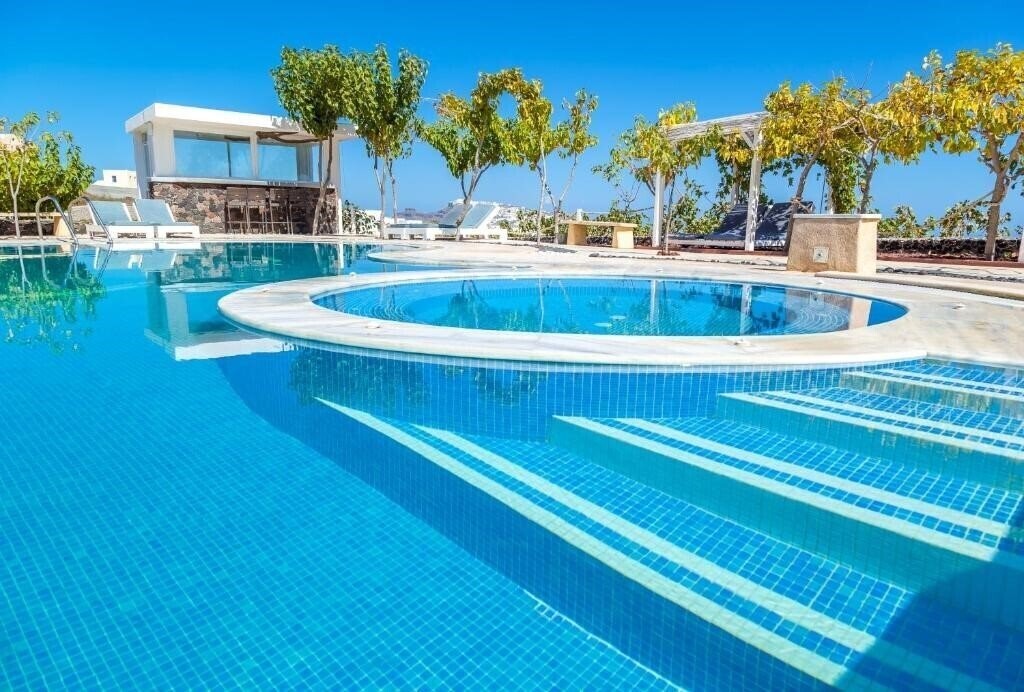 Фото Santorini Mesotopos 3*