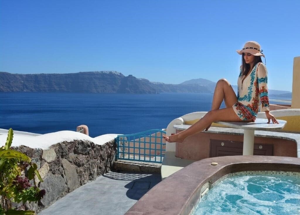 Отель Santorini Paradise Cave House 3*