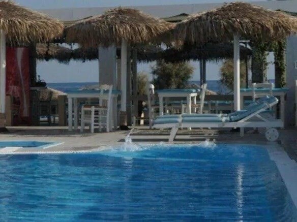 Фото Sea La Vie Beachfront Suites 3*