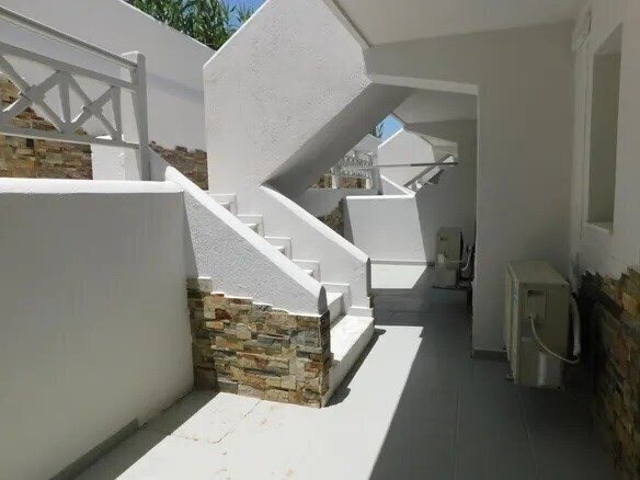 Картинка Sea La Vie Beachfront Suites 3*
