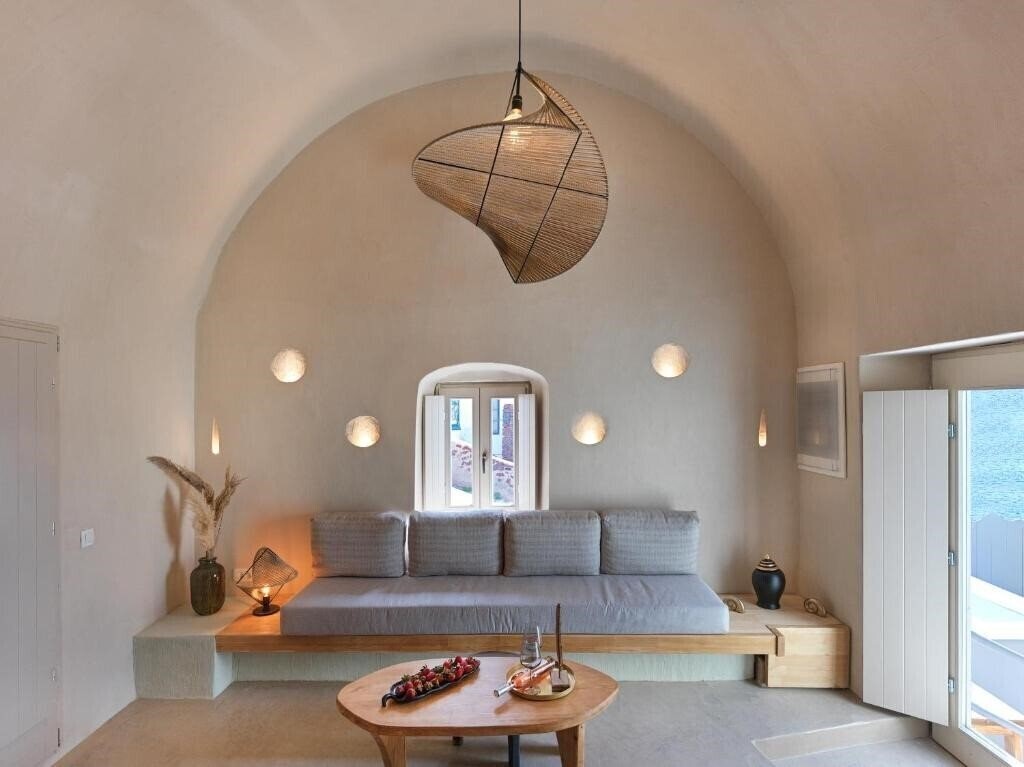 Фото Secret Gem Suites 3*