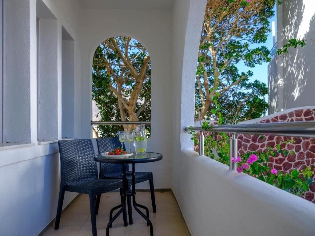 Зображення Smaragdi Hotel Santorini 3*