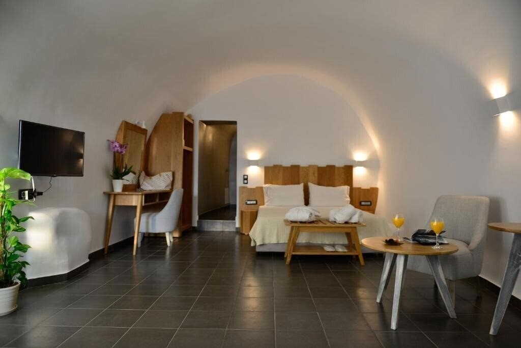 Фото Unique Suites 3*