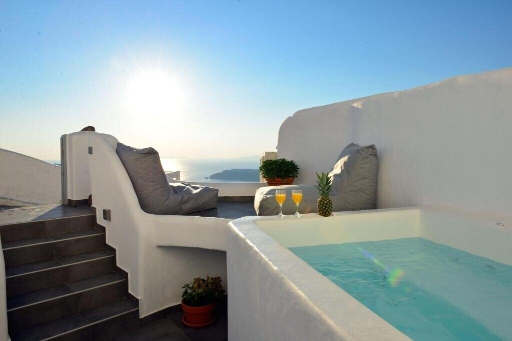Зображення Unique Suites 3*