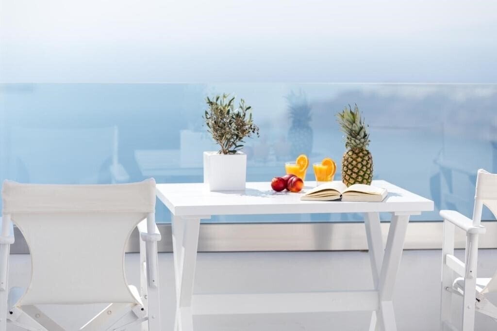Картинка Unique Suites 3*