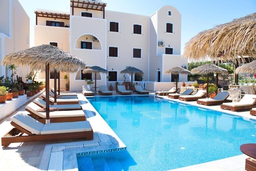 Отель Villa Angira 3*