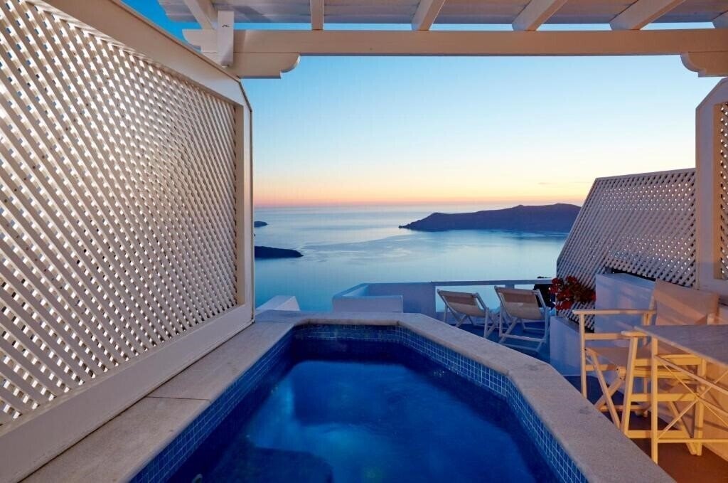 Готель Whitedeck Hotel Santorini 3*
