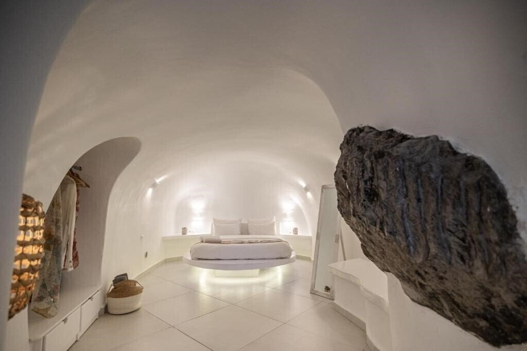 Фото Luxus VIP Suites 3*
