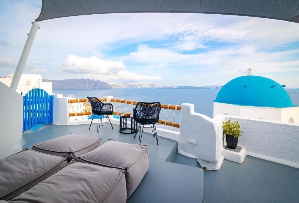 Фотографія Luxus VIP Suites 3*