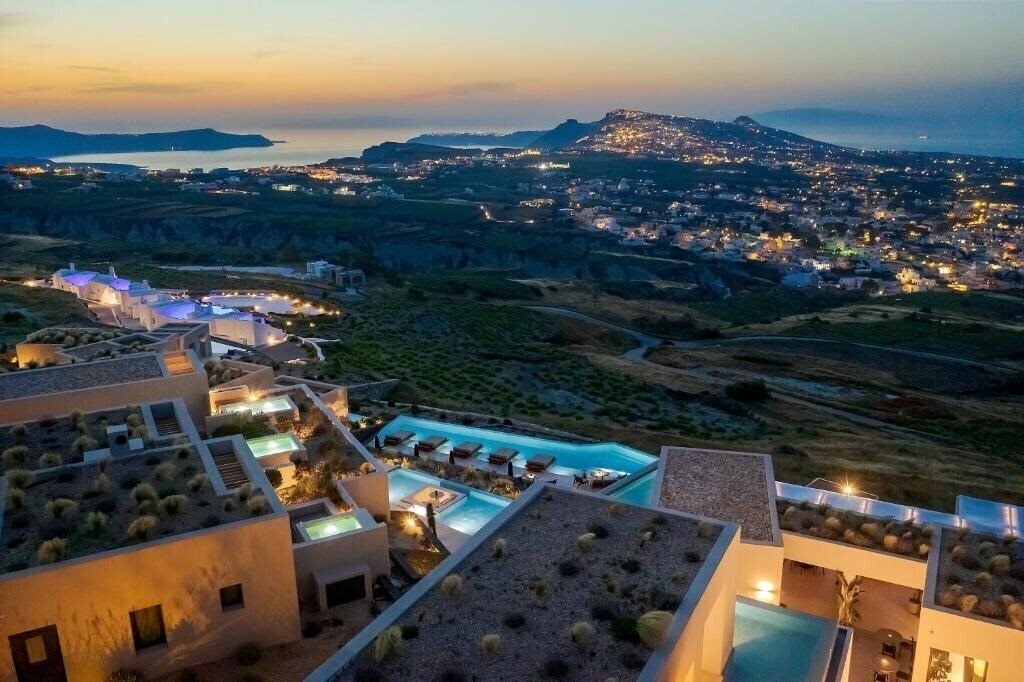 Картинка North Santorini A Luxury SPA Hotel 5*