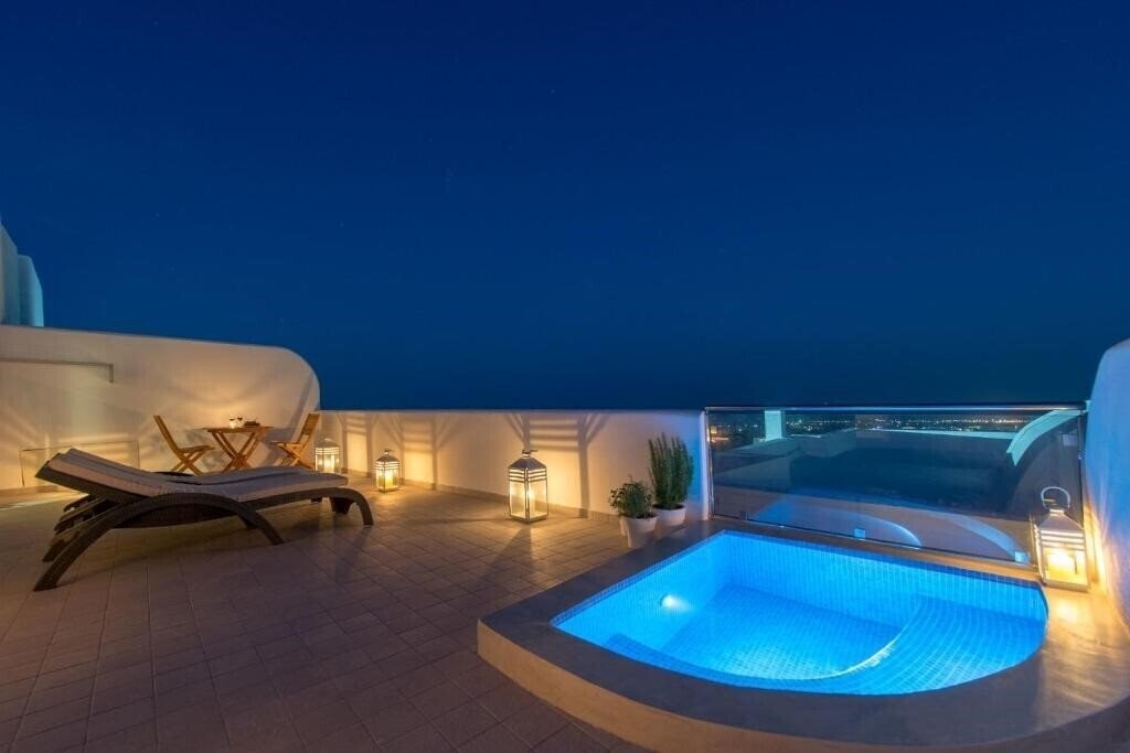 Отель Anamnesis SPA Luxury Apartments 3*