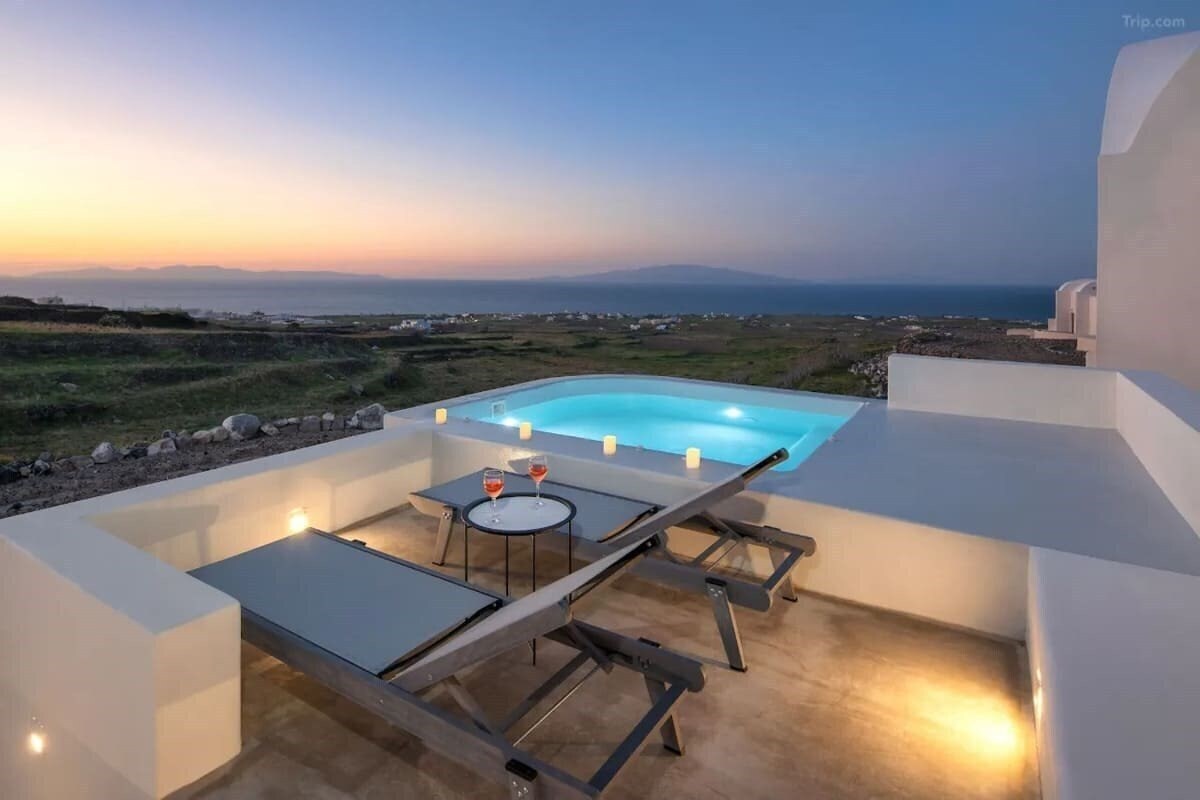 Готель Aplada Suites 3*