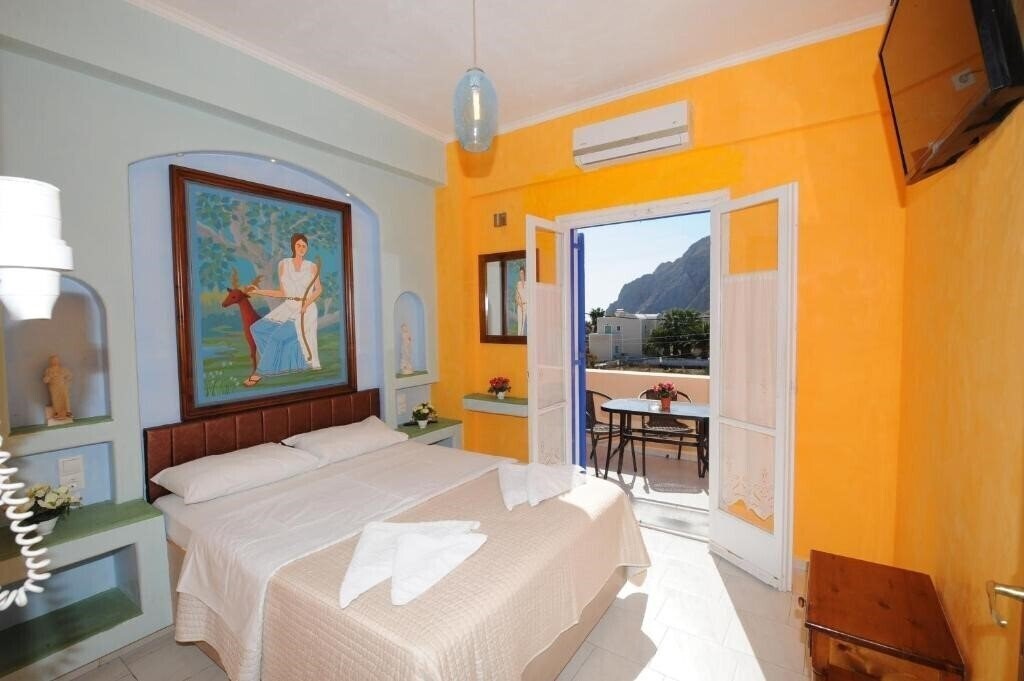 Готель Orfeas Apartments 3+* 3*