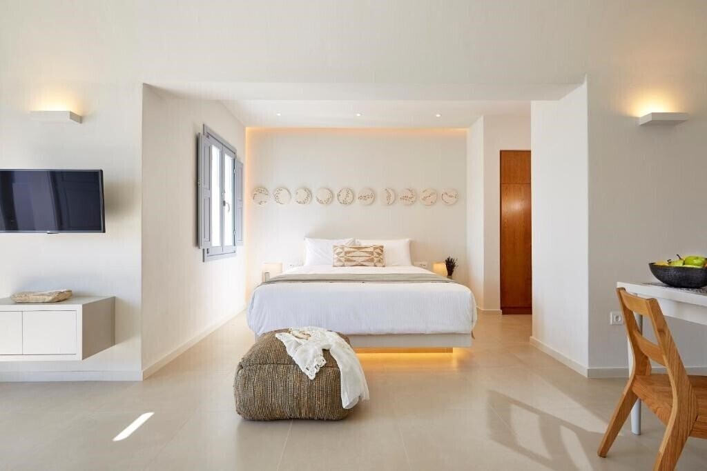Фотографія Nova Luxury Suites 3*
