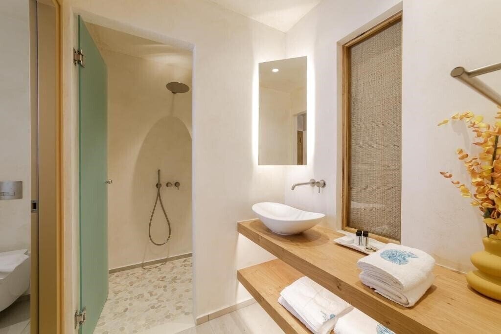 Фото Opalia Suites 4*