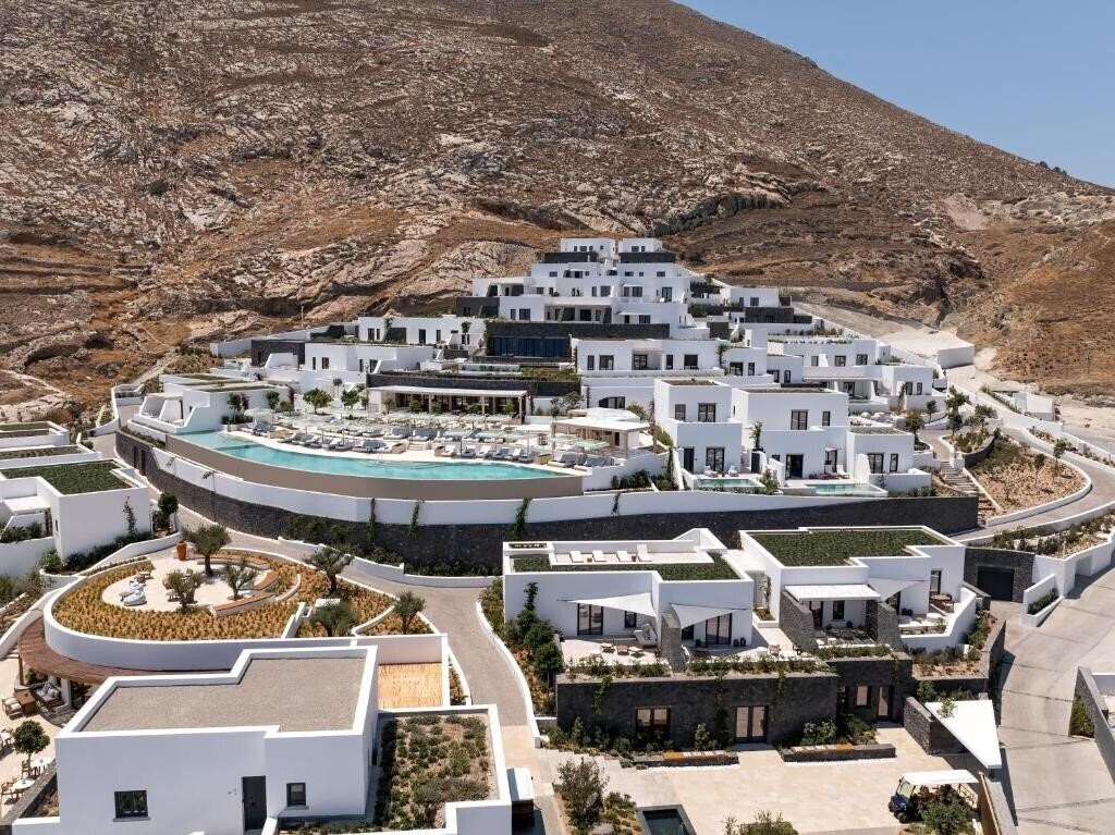 Отель Sandblu Resort 5*