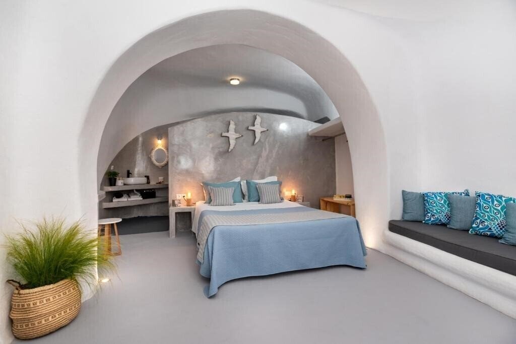 Отель 1812 Caves N Mansion 4*