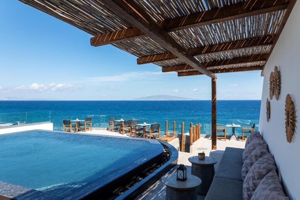 Фотография Almyra Oia Suites 4*