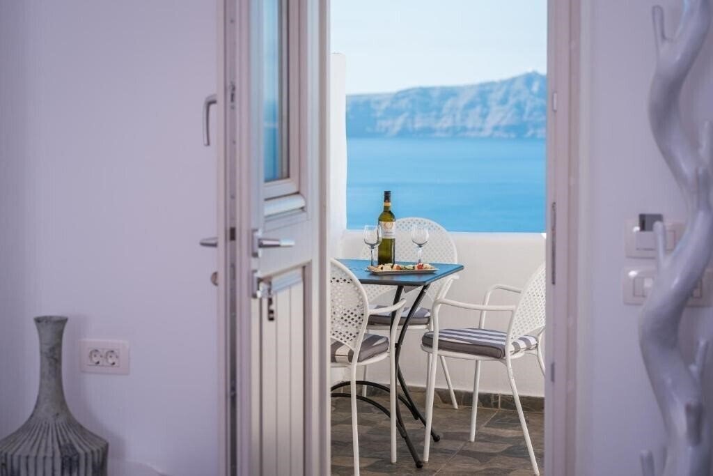 Изображение Angel Luxury Suites 4*
