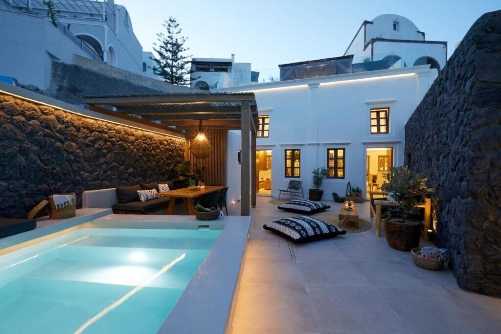 Отель Floria Suites Santorini 4*