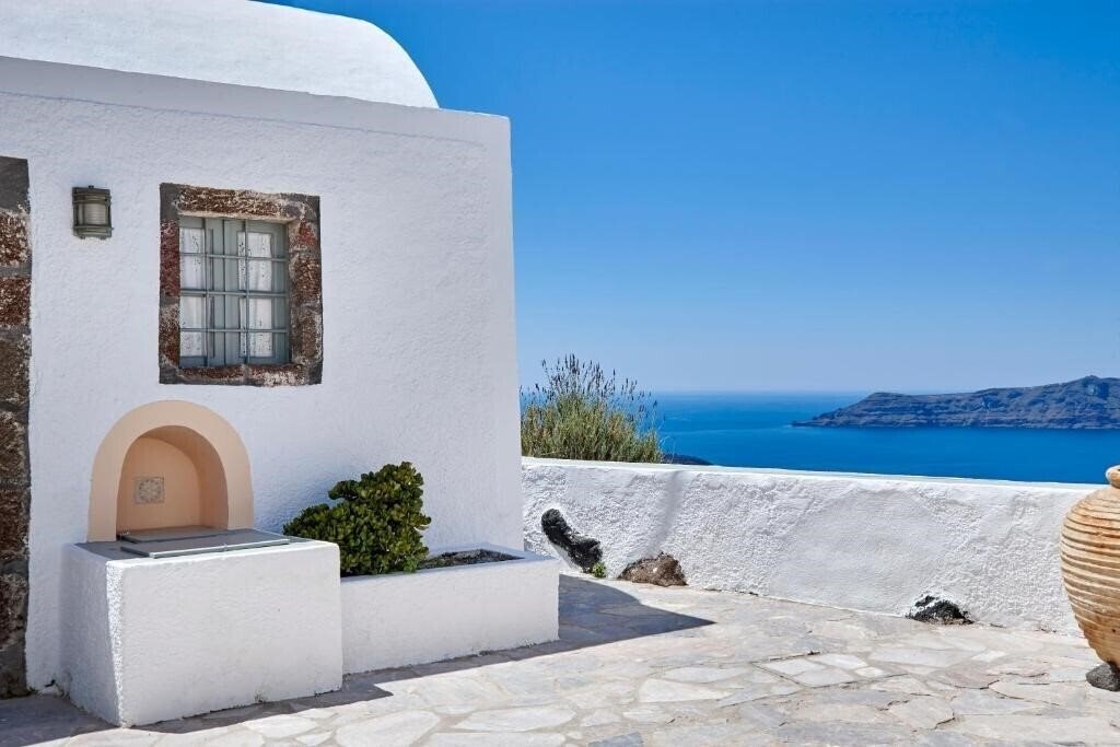 Отель Nautilus Villa 4*
