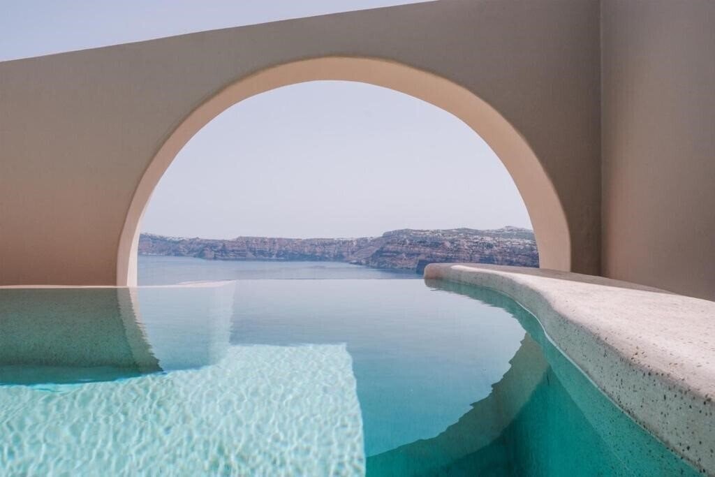 Отель Akrorama Private Villas & Suites 3*