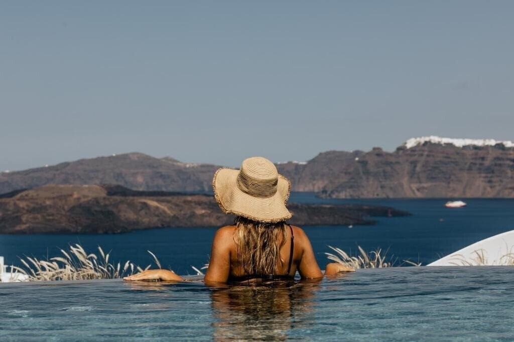 Фото Akrorama Private Villas & Suites 3*