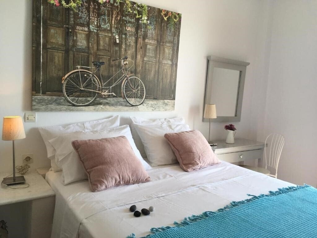 Отель Alonia Studios 3*